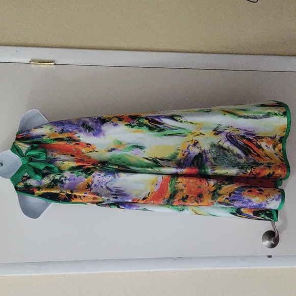 Multi colored floral a-line dress with tie - Picture 5 of 6